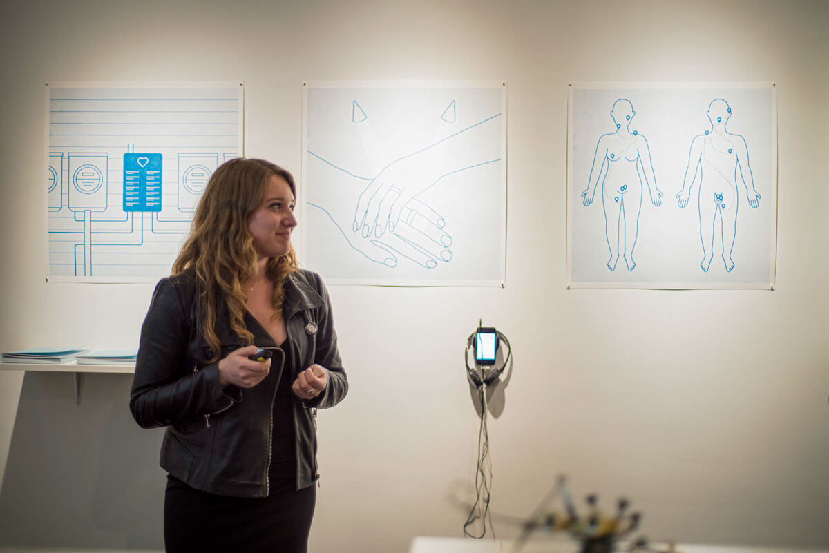 studio-malagon-love-optimized-exhibition-mit-shelly